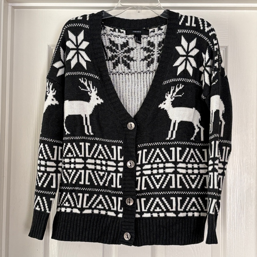Forever 21 oversize reindeer cardigan sweater, S